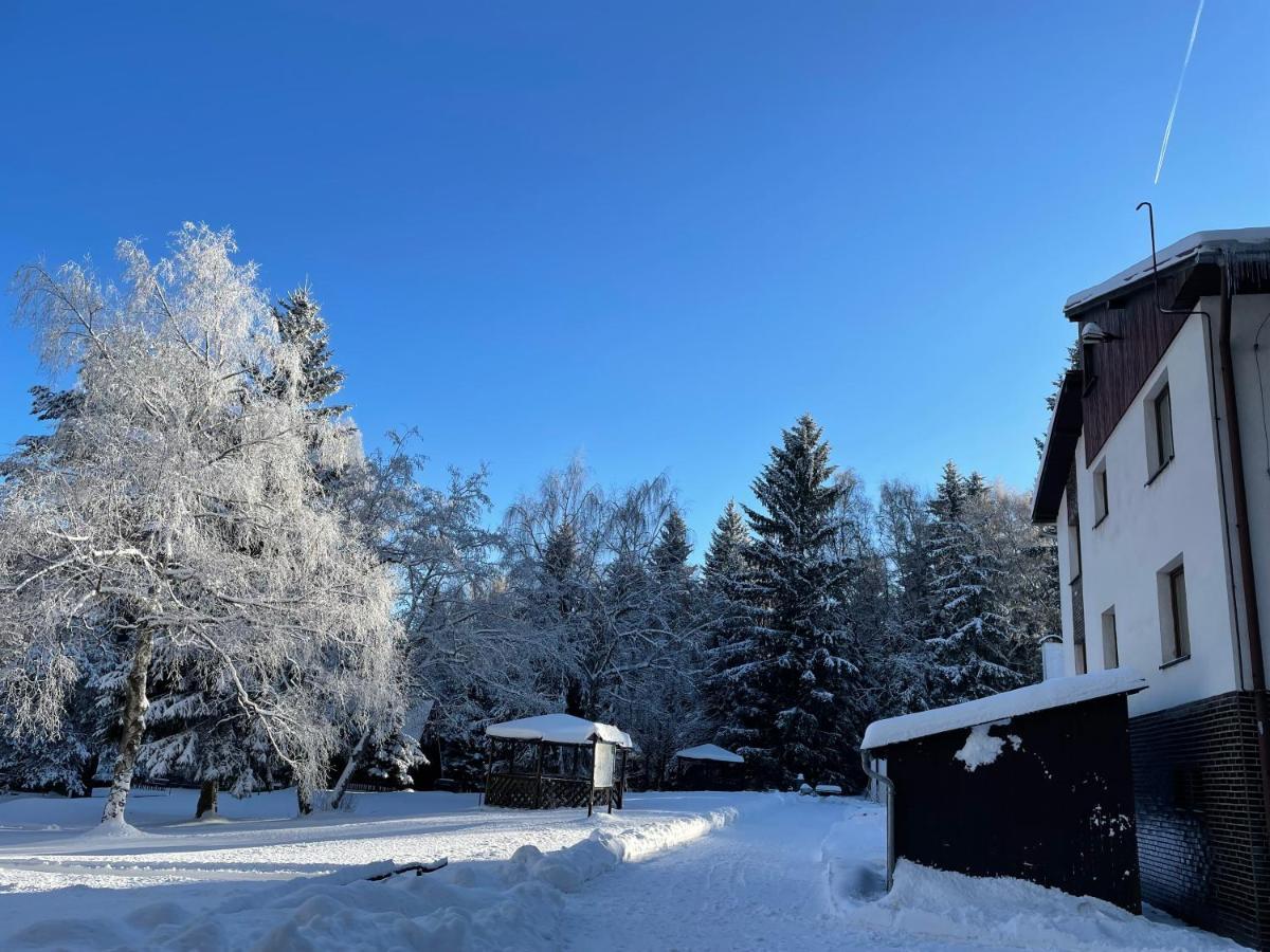 Hotel a Penzion PEGAS Vlachovice Exteriér fotografie